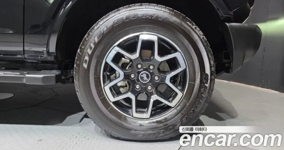 Ford Bronco 