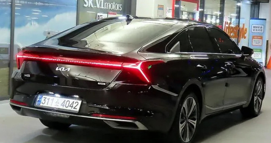 Kia K8 