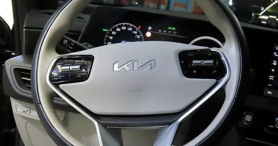 Kia K8 