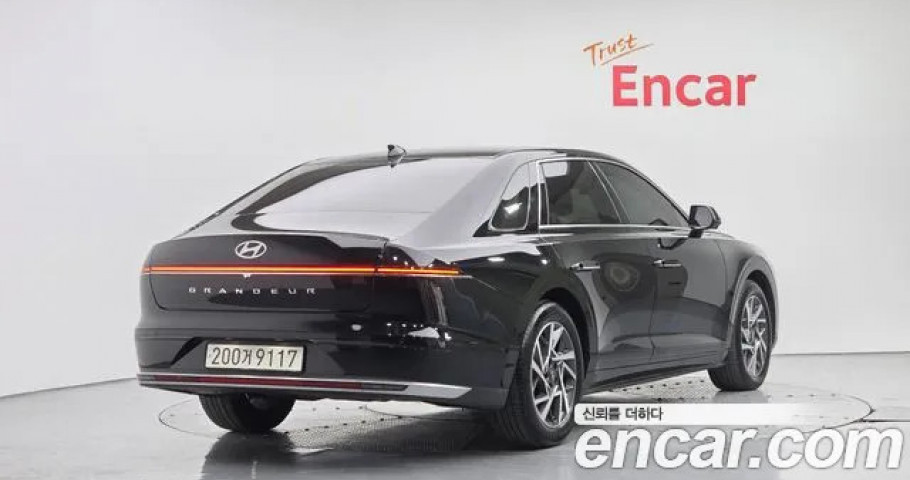 Hyundai Grandeur 