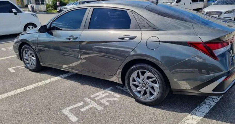 Hyundai Avante (Elantra) 
