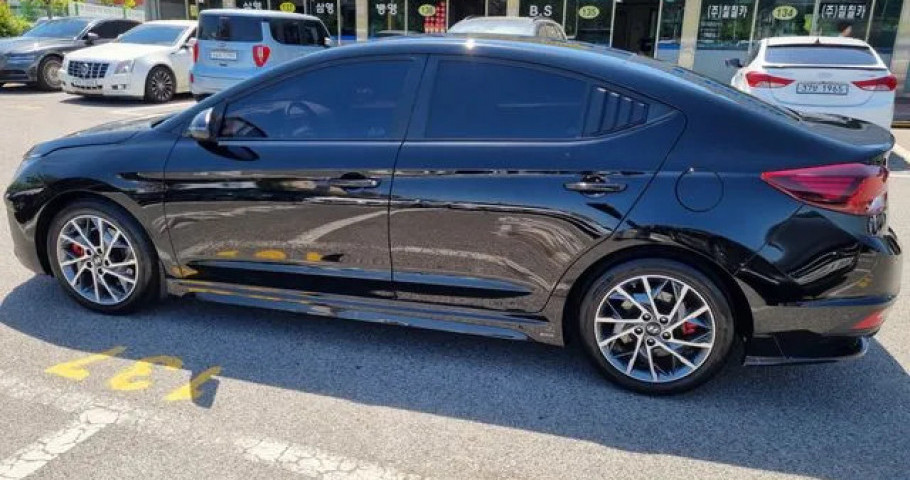Hyundai Avante (Elantra) 