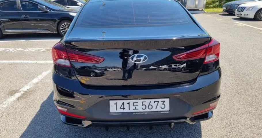 Hyundai Avante (Elantra) 