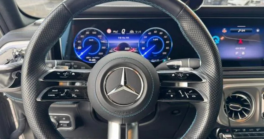 Mercedes-Benz G-Class 