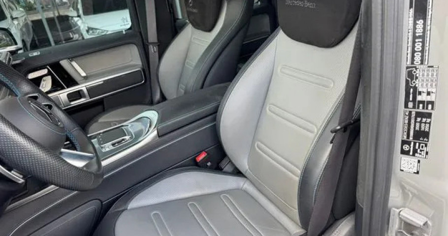 Mercedes-Benz G-Class 