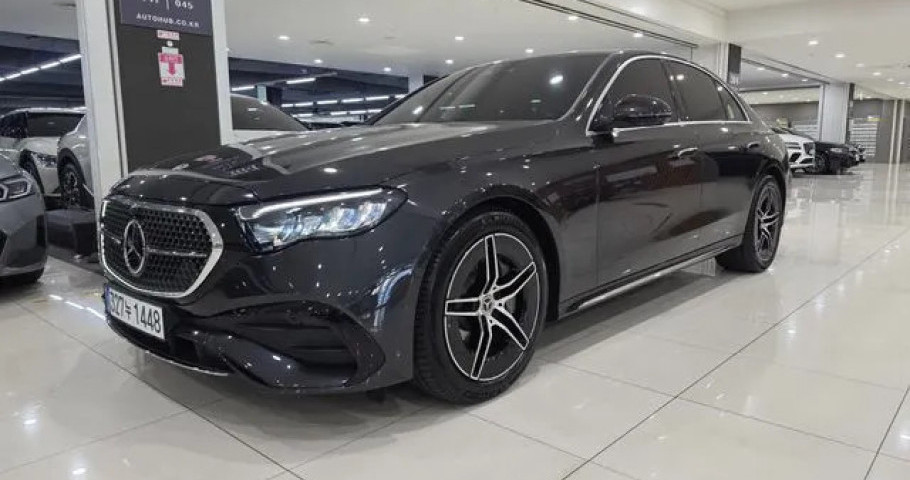 Mercedes-Benz E-Class 