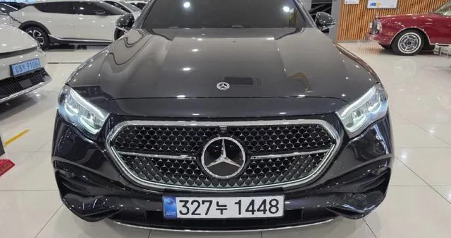 Mercedes-Benz E-Class 