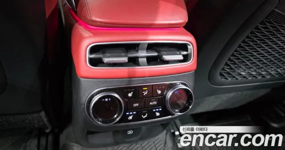 Genesis Gv70 