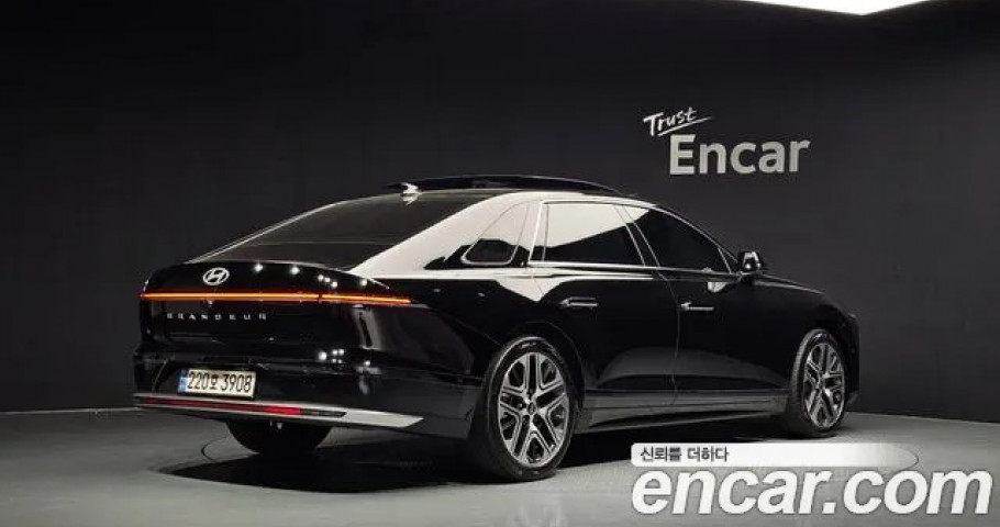 Hyundai Grandeur 