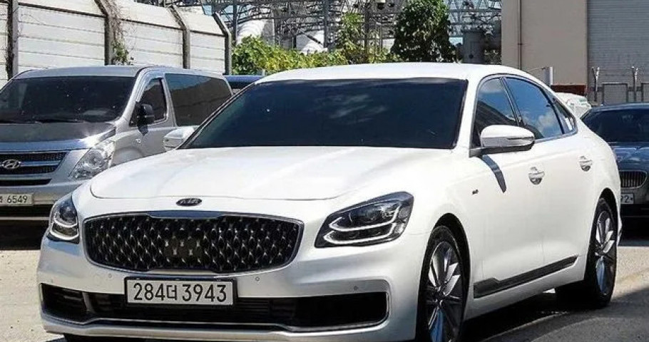 Kia K9 