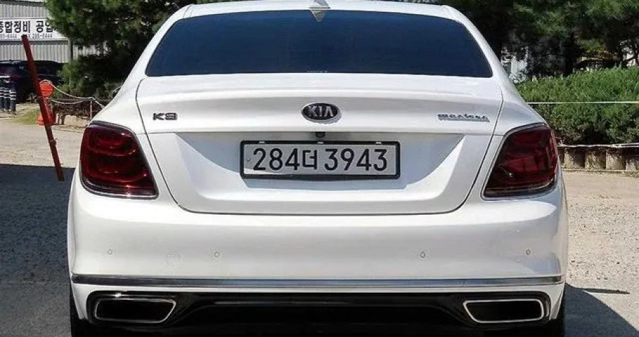 Kia K9 