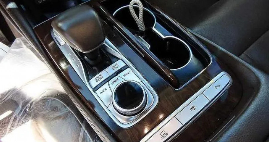 Kia K9 