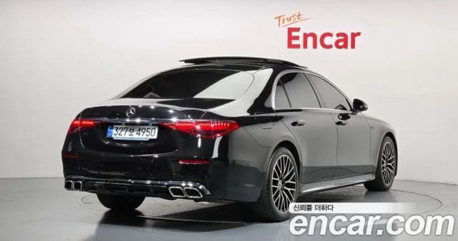 Mercedes-Benz S-Class 