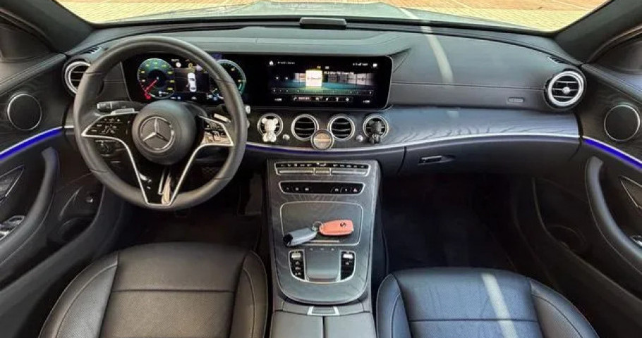 Mercedes-Benz E-Class 
