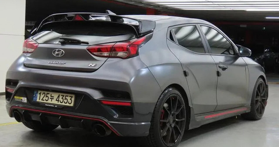 Hyundai Veloster 