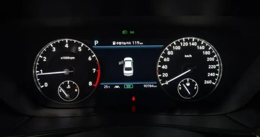 Genesis G90 