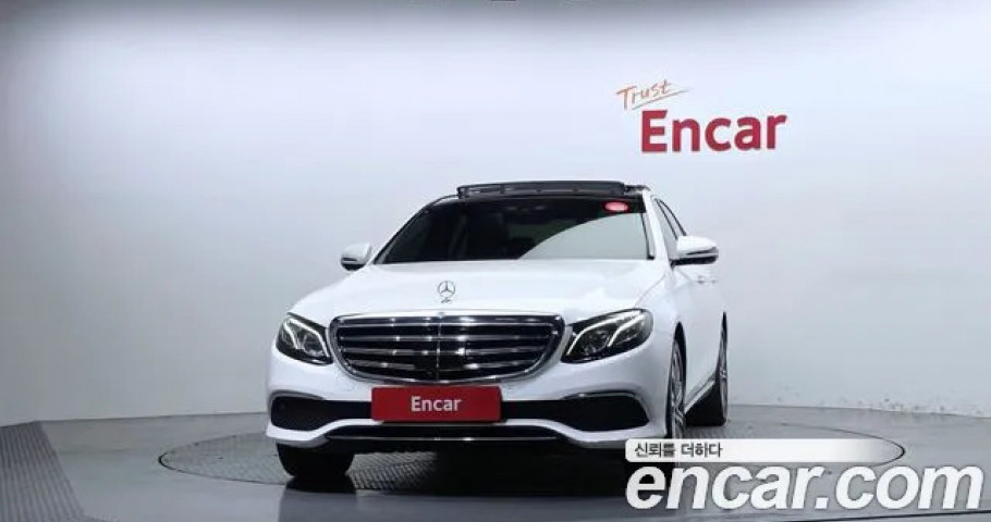 Mercedes-Benz E-Class 