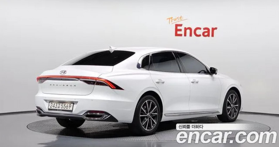 Hyundai Grandeur 