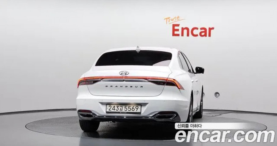 Hyundai Grandeur 