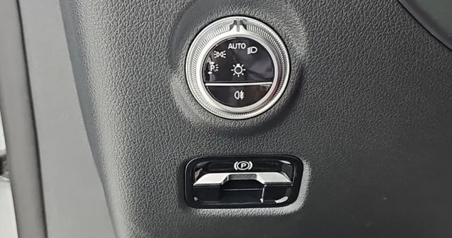 Mercedes-Benz Cle-Class 