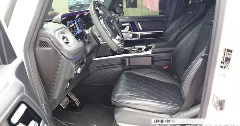 Mercedes-Benz G-Class 
