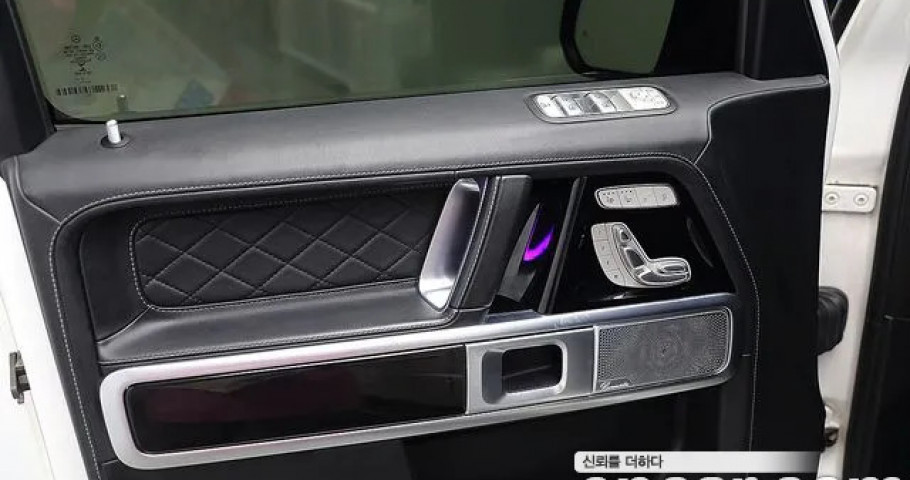 Mercedes-Benz G-Class 
