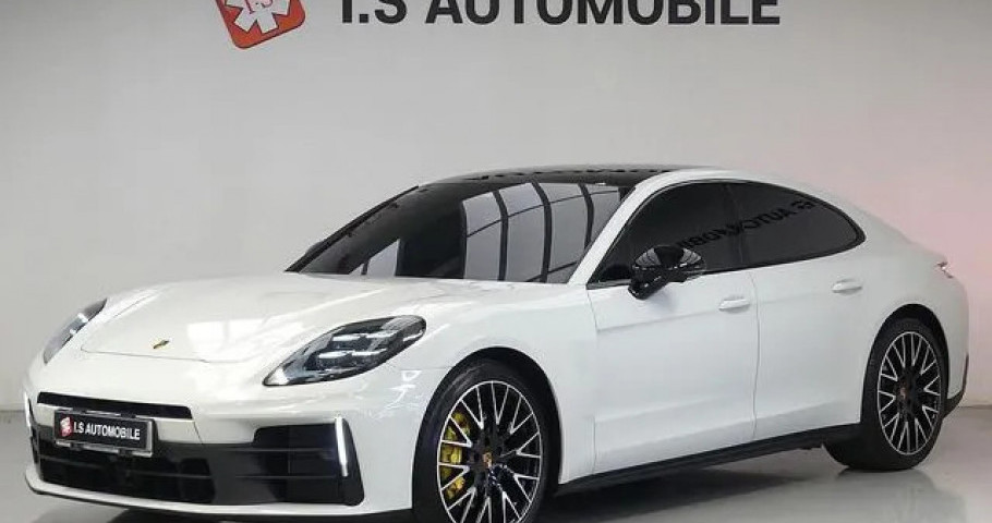 Porsche Panamera 