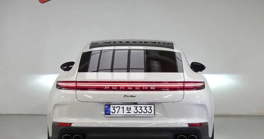 Porsche Panamera 