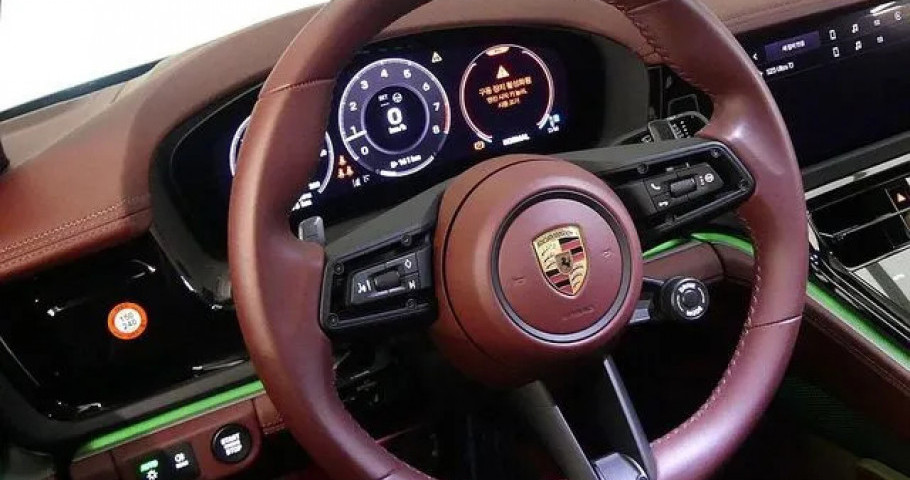 Porsche Panamera 