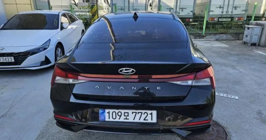 Hyundai Avante (Elantra) 