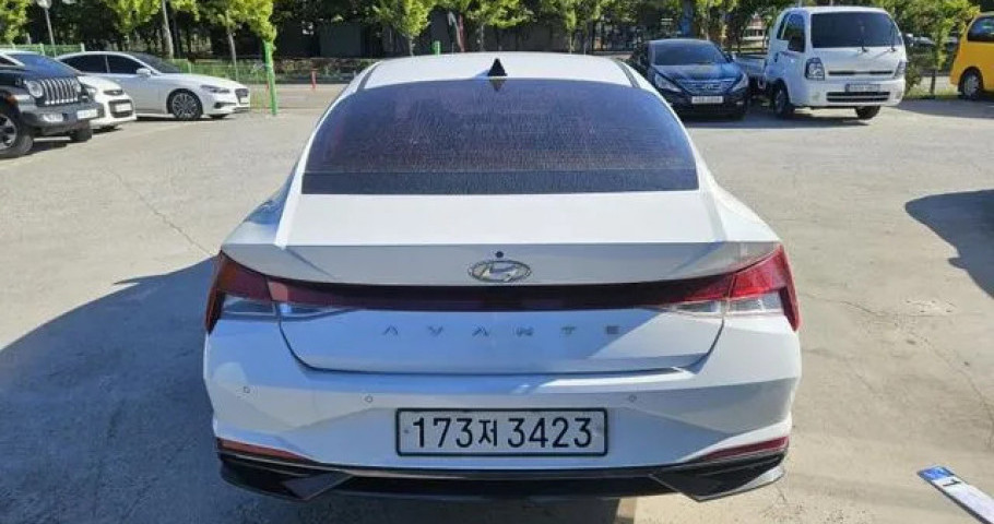 Hyundai Avante (Elantra) 