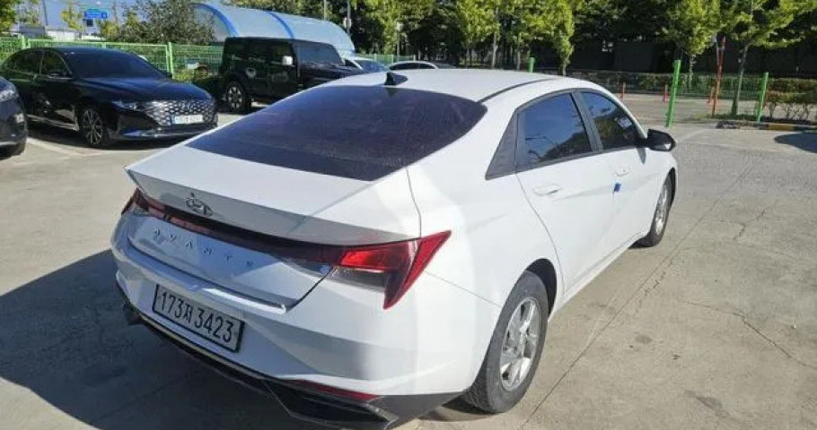 Hyundai Avante (Elantra) 
