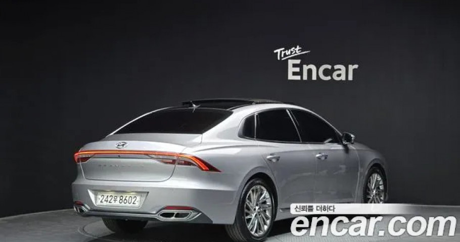 Hyundai Grandeur 