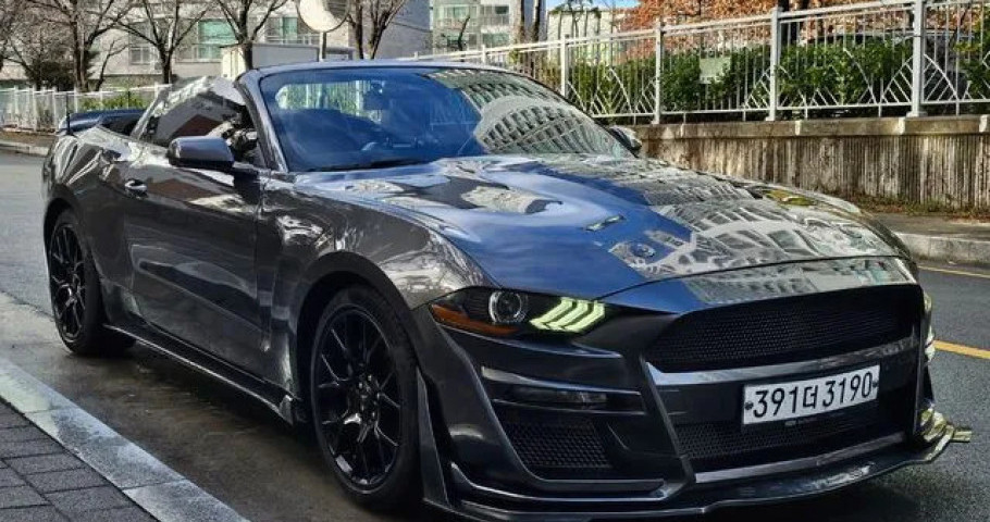 Ford Mustang 