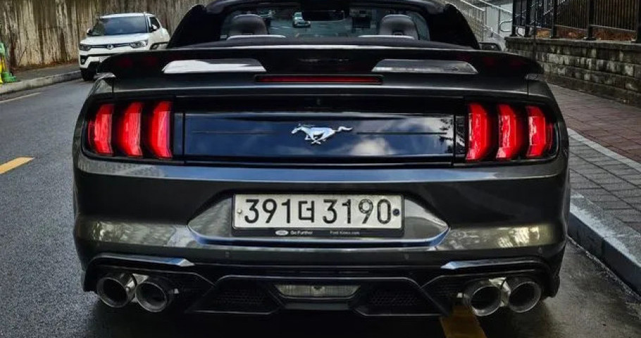 Ford Mustang 