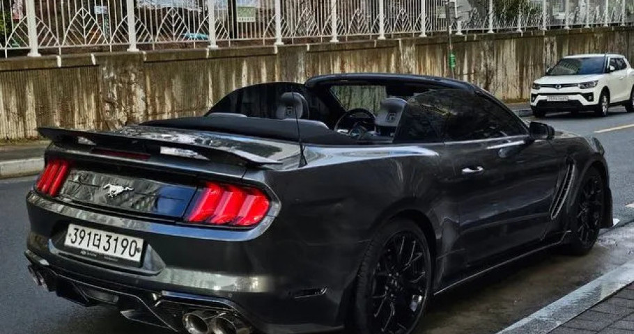 Ford Mustang 