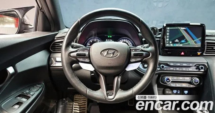 Hyundai Veloster 