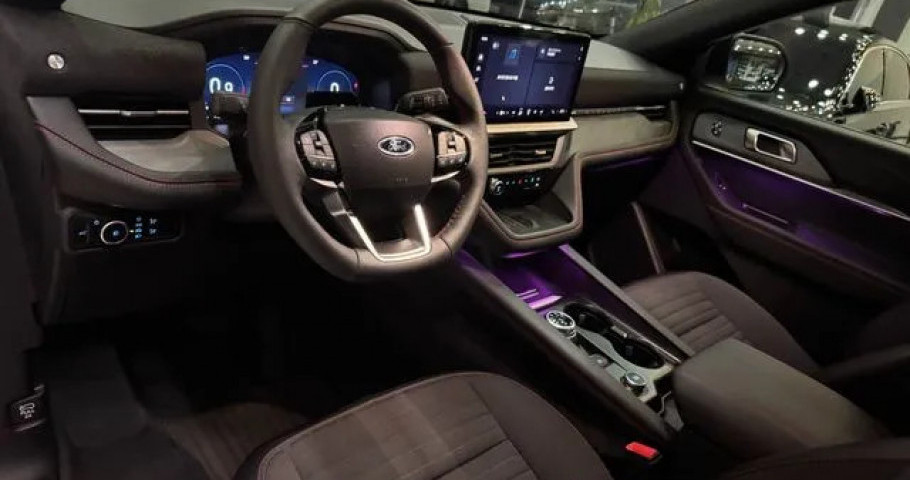 Ford Explorer 