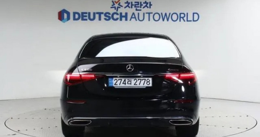 Mercedes-Benz S-Class 