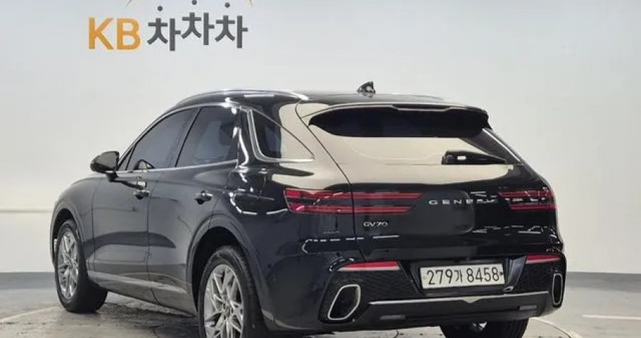 Genesis Gv70 