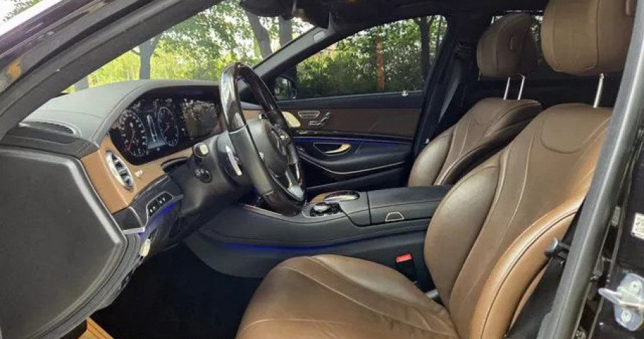 Mercedes-Benz S-Class 