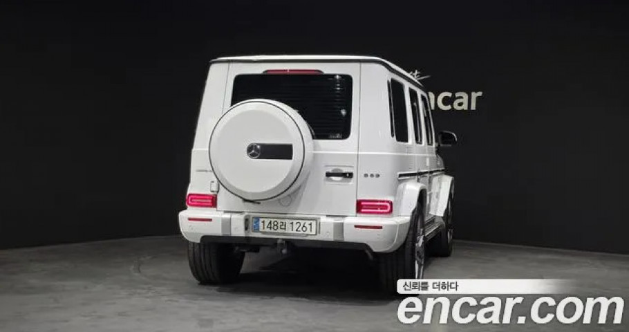 Mercedes-Benz G-Class 