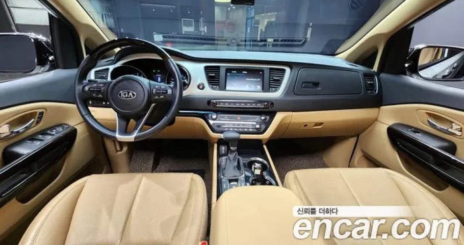Kia Carnival 