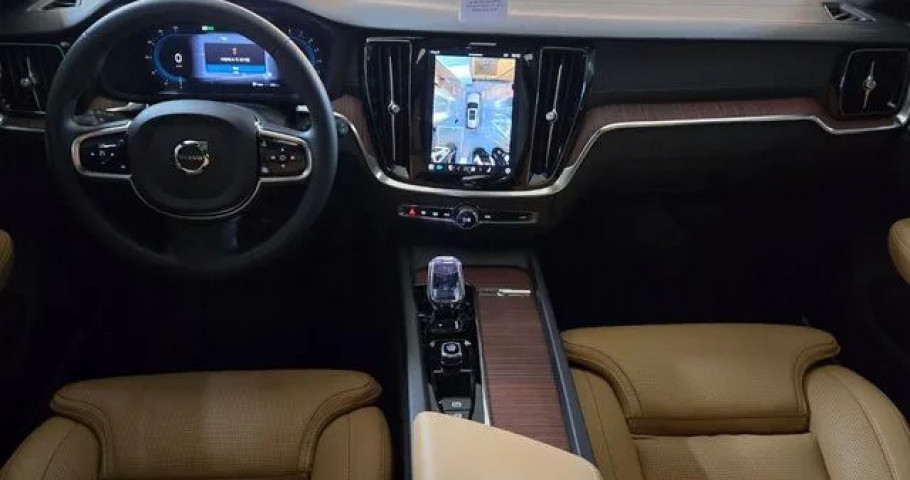 Volvo V60 