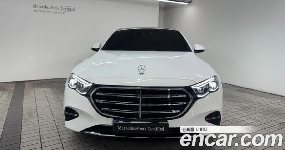 Mercedes-Benz E-Class 