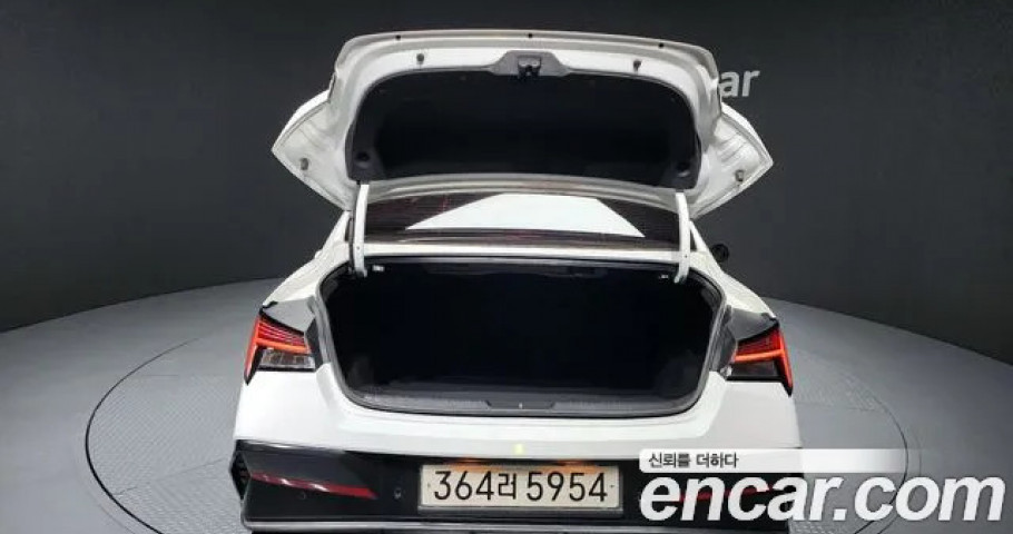 Hyundai Avante (Elantra) 