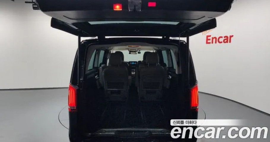 Mercedes-Benz V-Class 