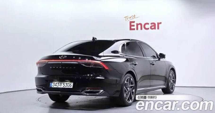 Hyundai Grandeur 
