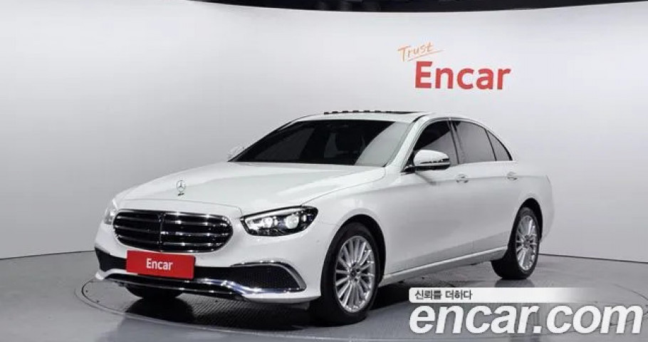 Mercedes-Benz E-Class 