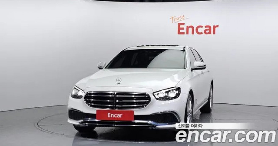 Mercedes-Benz E-Class 